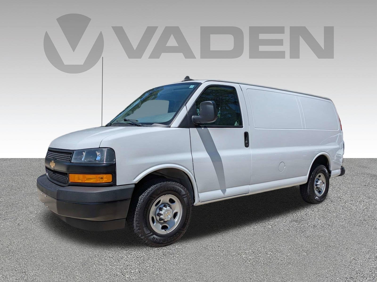 2022 Chevrolet Express Cargo 2500 WT