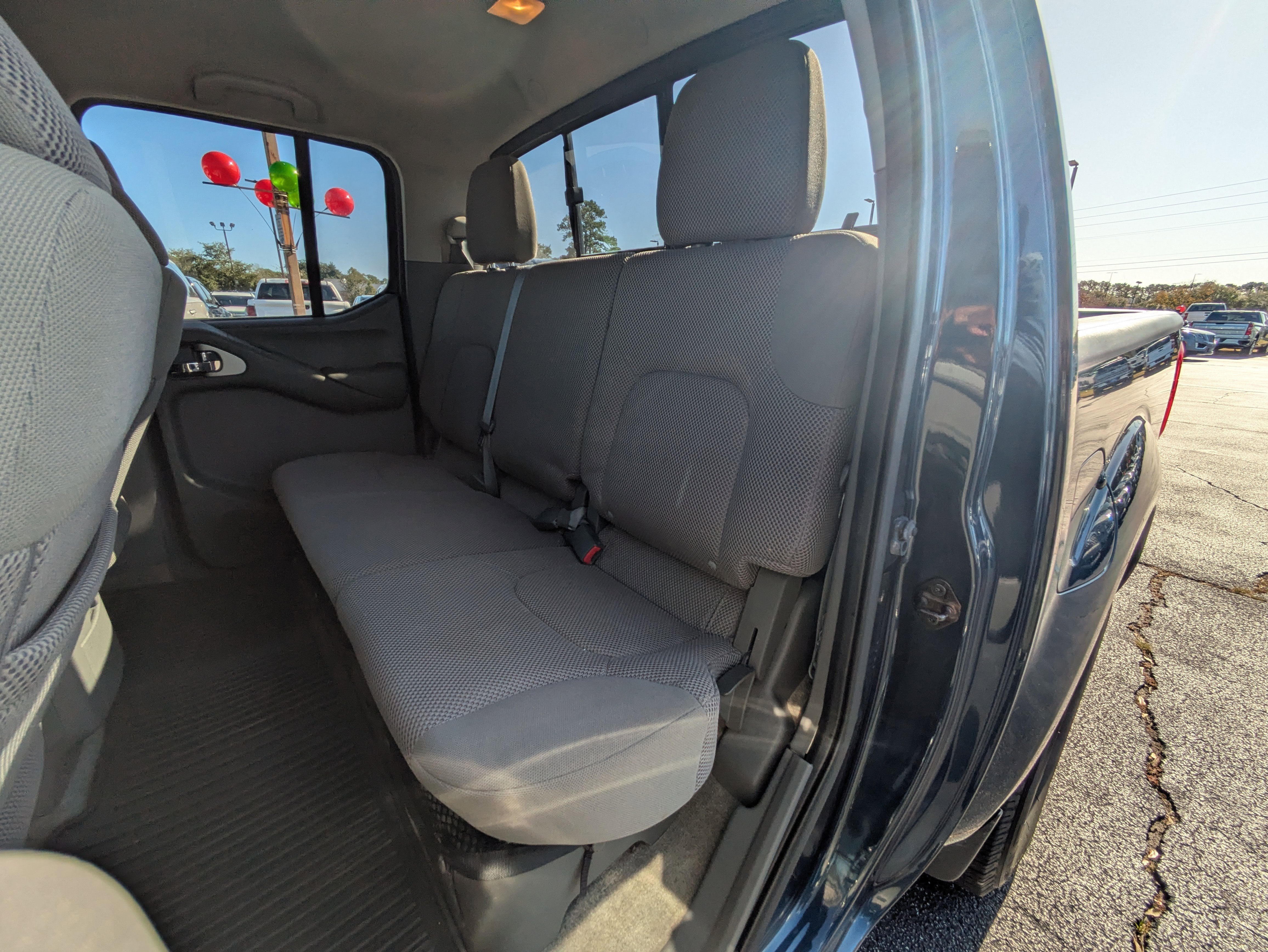 2015 Nissan Frontier SV