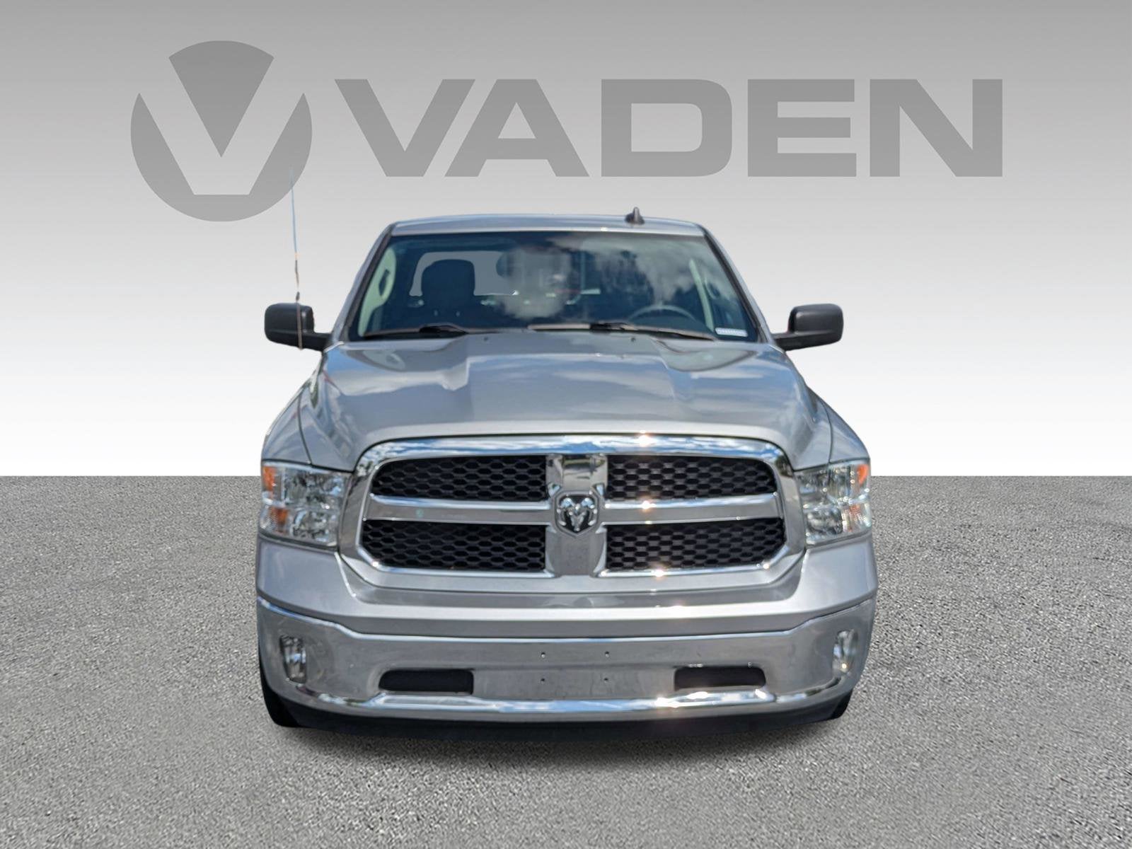 2022 RAM 1500 Classic Tradesman Crew Cab 4x4 5'7" Box