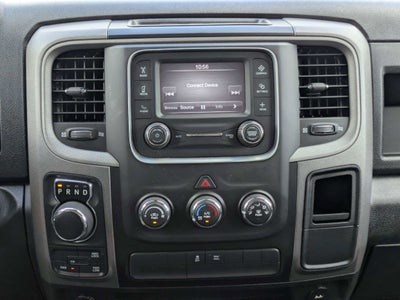 2022 RAM 1500 Classic Tradesman Crew Cab 4x4 5'7" Box