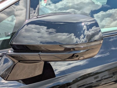 2025 Cadillac OPTIQ Luxury 2