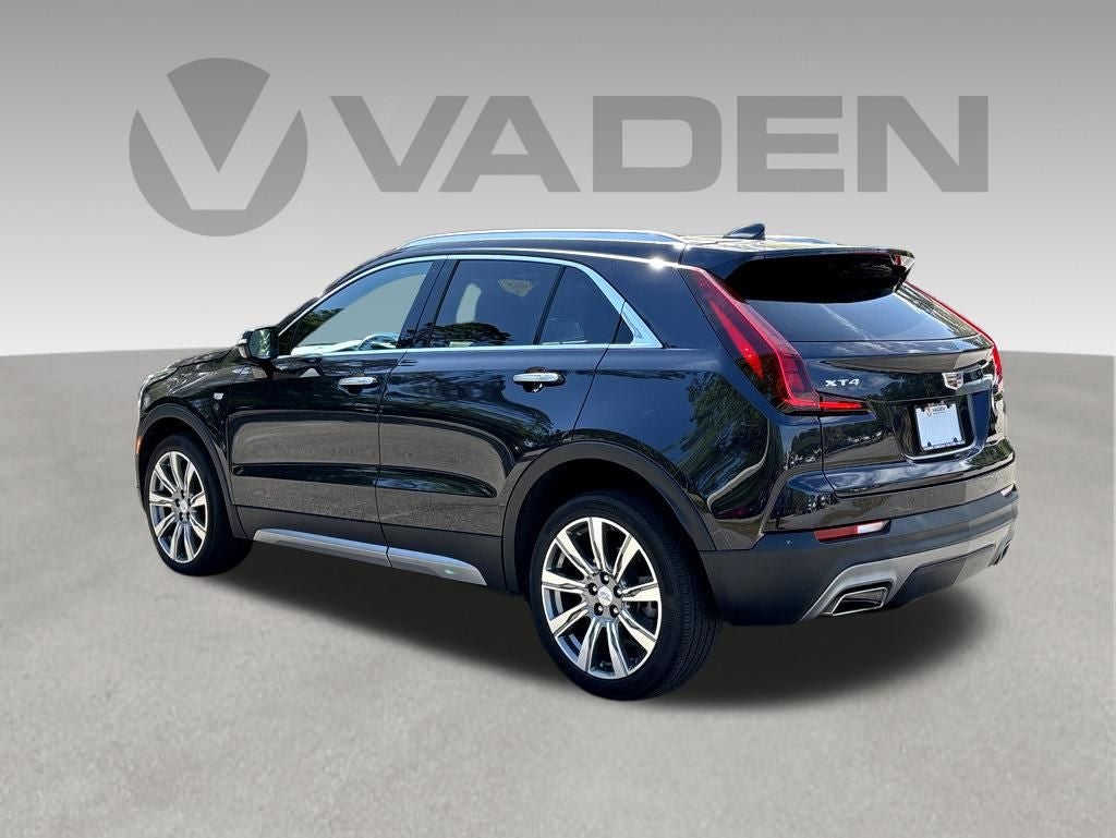 2023 Cadillac XT4 Premium Luxury