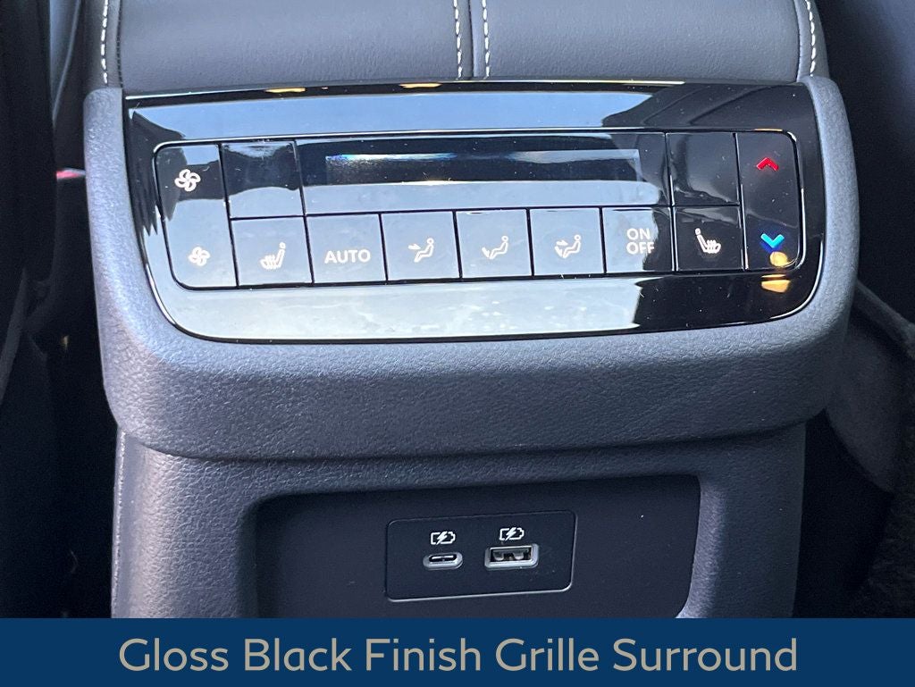 2025 INFINITI QX60 LUXE