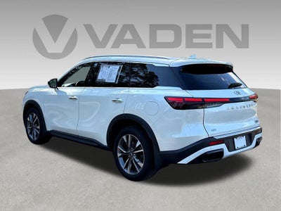 2023 INFINITI QX60 LUXE