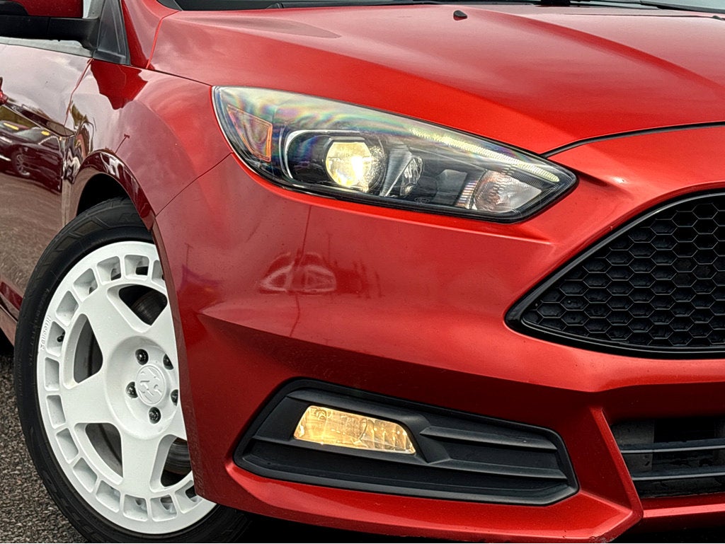 2018 Ford Focus ST