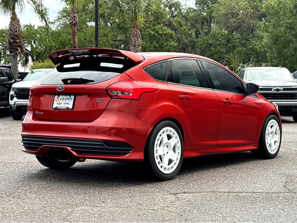 2018 Ford Focus ST