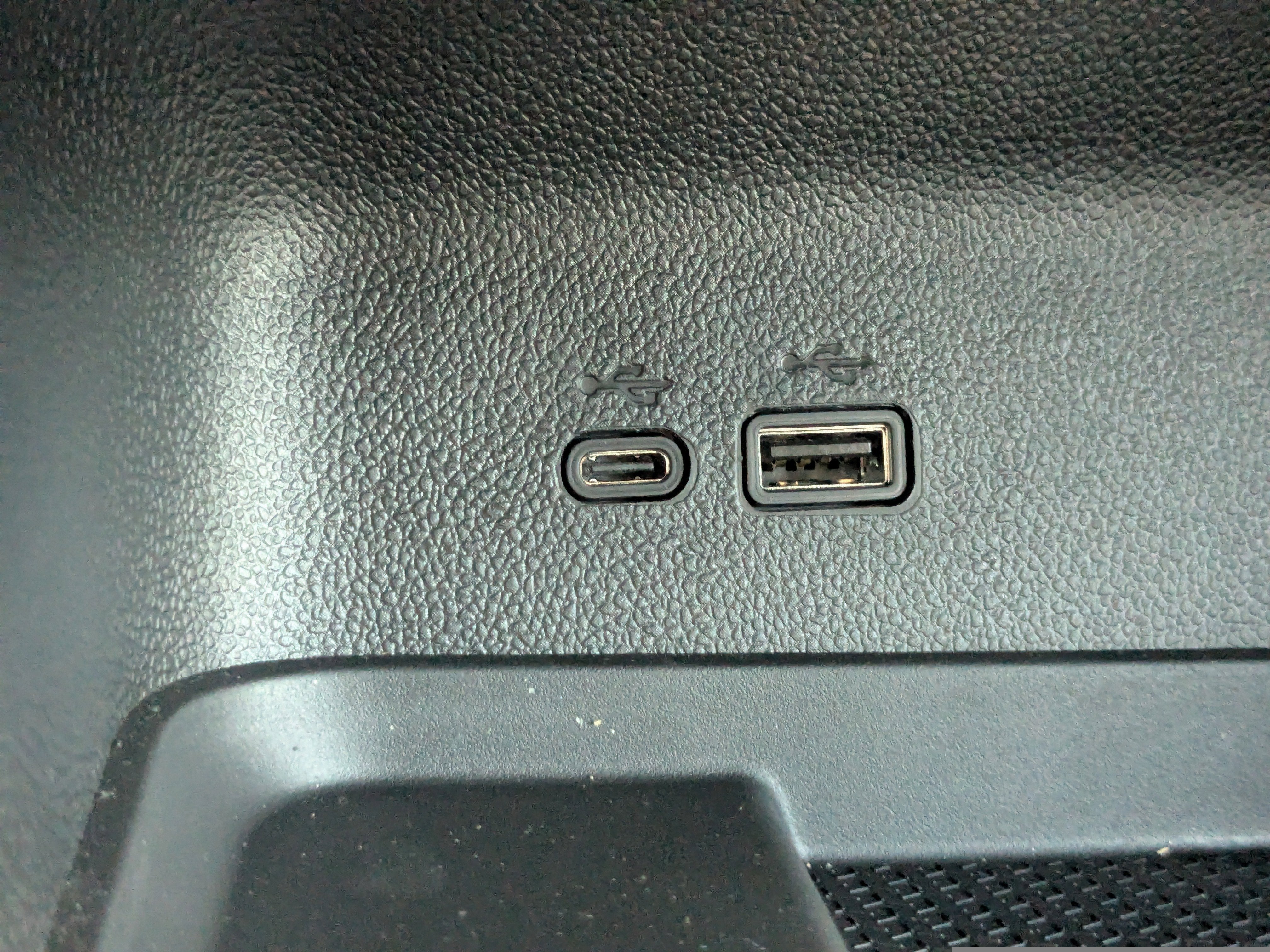 2025 Chevrolet Traverse LT - Photo 14