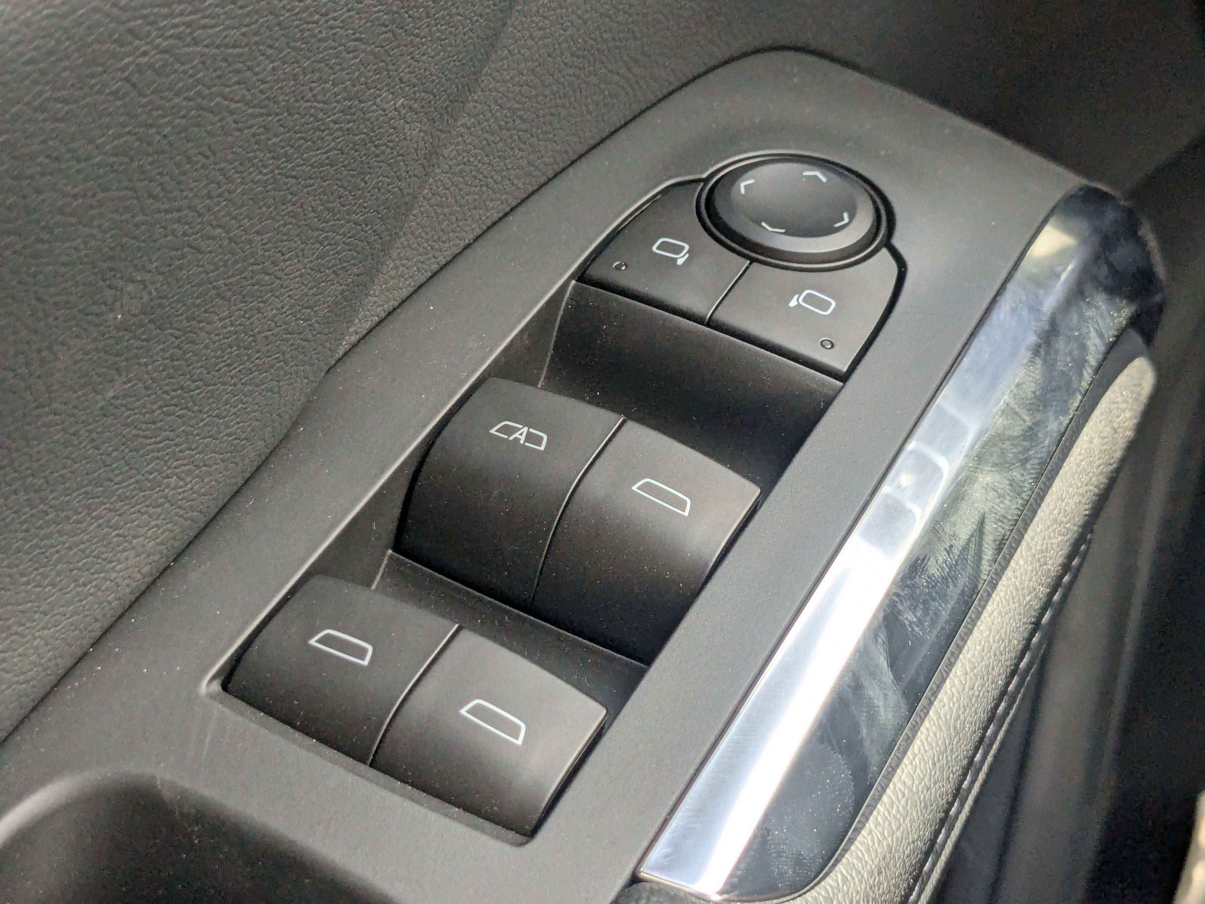 2025 Chevrolet Traverse LT - Photo 16