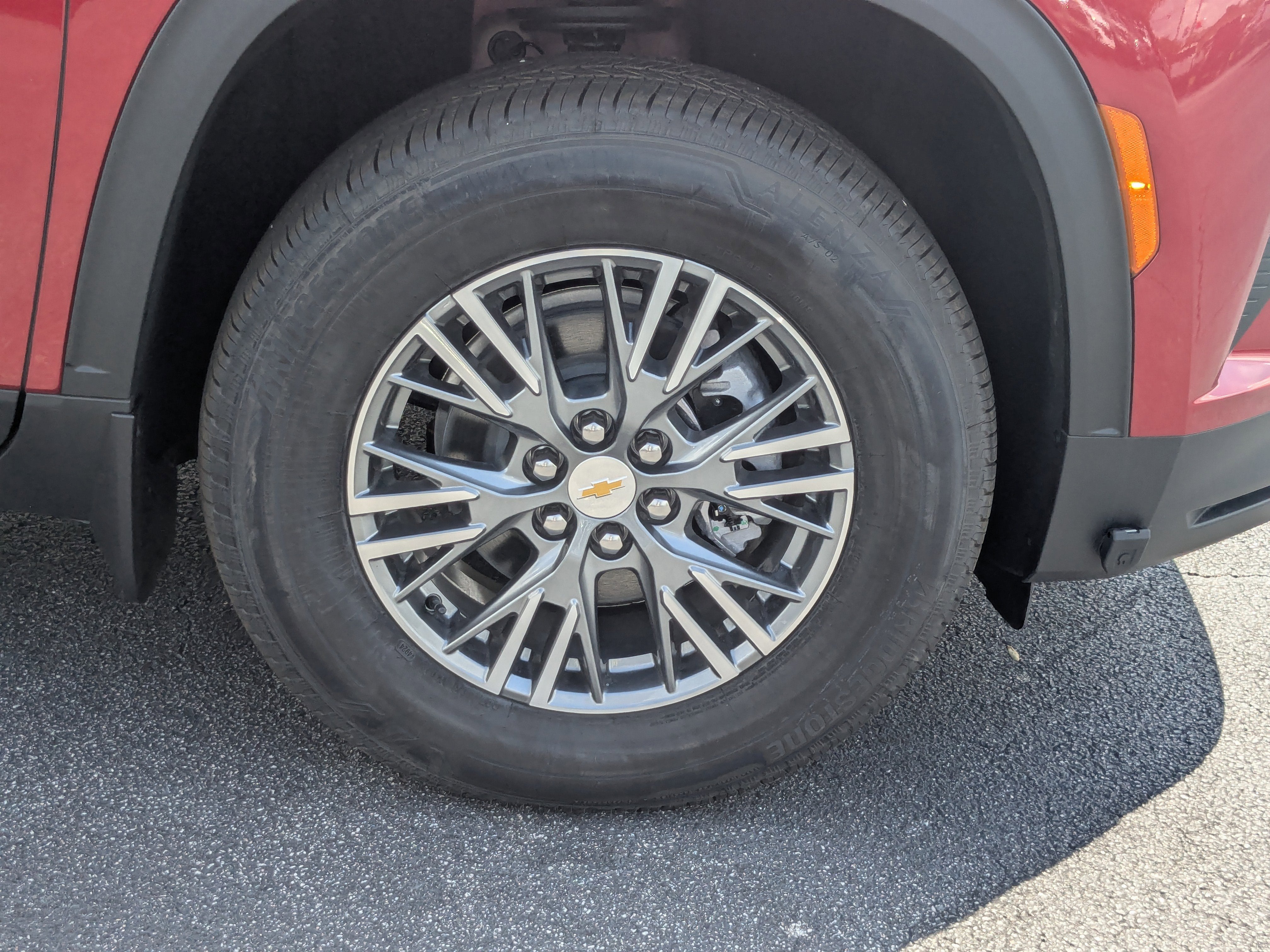 2025 Chevrolet Traverse LT - Photo 23