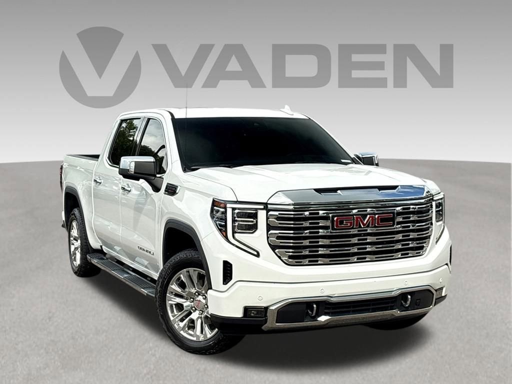 2023 GMC Sierra 4WD Crew Cab Short Box Denali's photo
