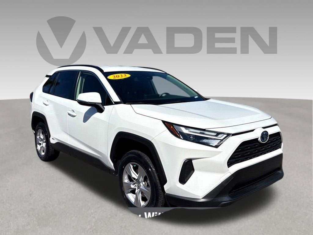 2023 Toyota RAV4 Hybrid XLE