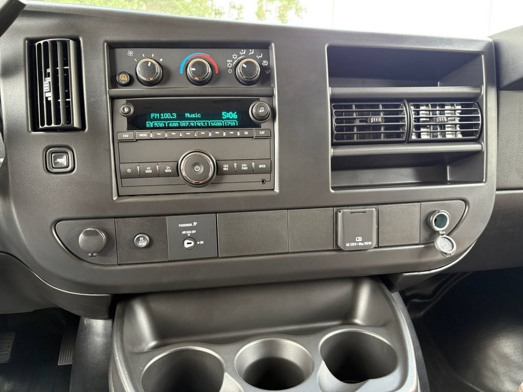 2026 Chevrolet Express Cargo WT