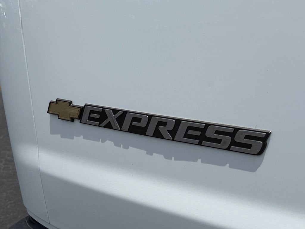 2026 Chevrolet Express Cargo WT