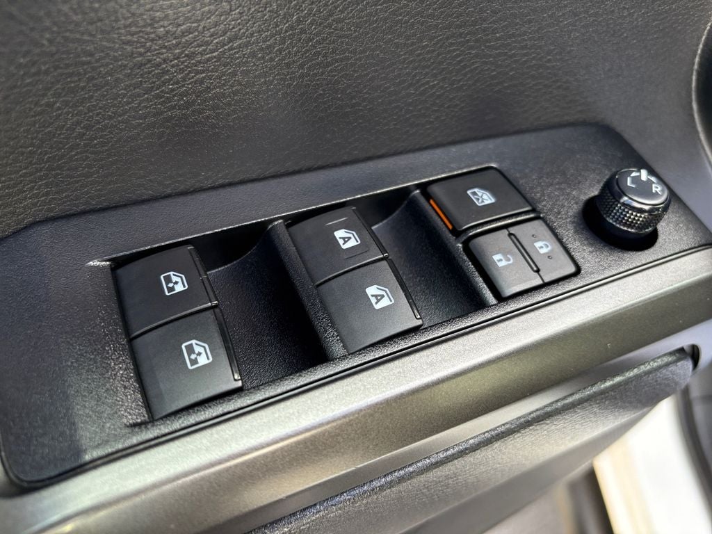 2022 Toyota Tacoma 4WD SR